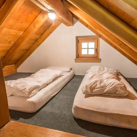 Rifugio Nambino 2*